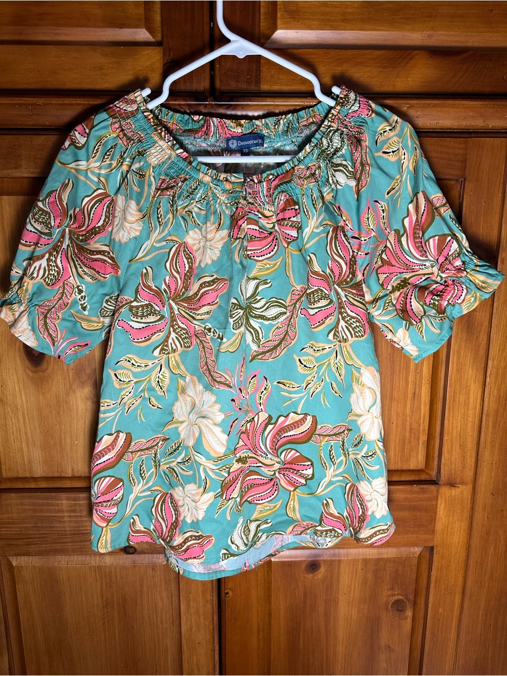 Democracy Women’s Teal Floral Top Blouse